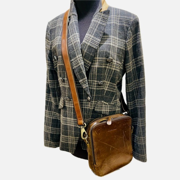 Jack & Chris Mens or Women’s  Brown Leather Crossbody Bag with Multiple Pockets - Picture 14 of 14